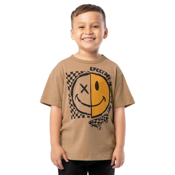Wonder Nation Boys Short Sleeve Elevated Graphic T-Shirt, Sizes 4-18 & Husky