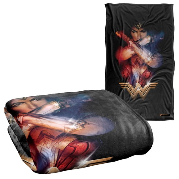 Wonder Woman Arms Crossed Silky Touch Super Soft Throw Blanket 36' x 58'