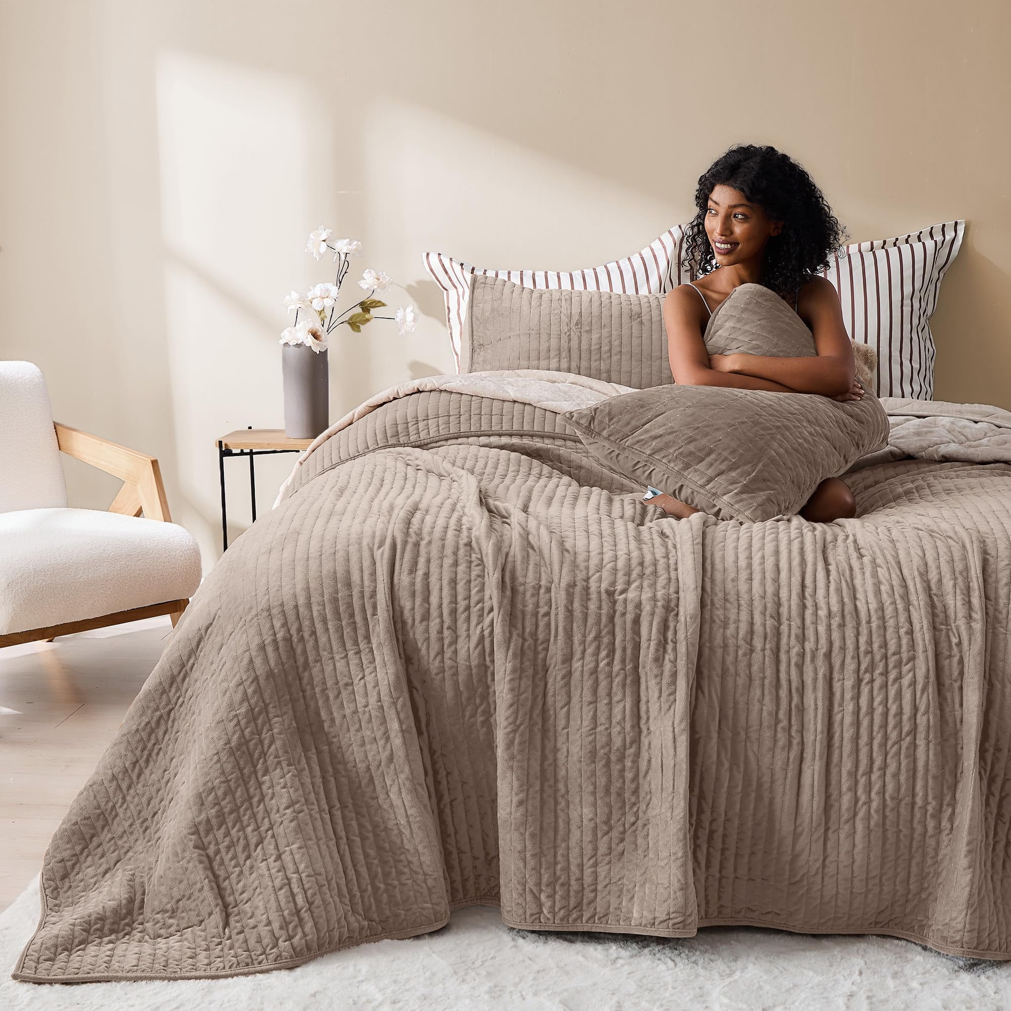 Wonderful Bedding Modern Striped Velvet 3-Piece Quilt Set - Walmart.com