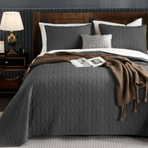 Wonderful Bedding Solid Washed Cotton 3-Piece Quilt Set