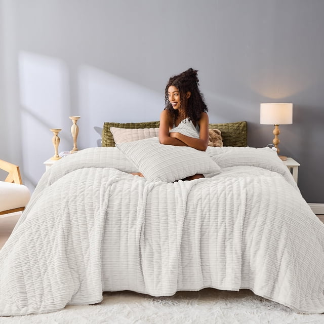 Wonderful Bedding Vintage Corduroy 3-Piece Quilt Set