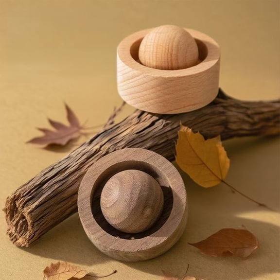Wood Essential Oil Diffuser, Mini Sphere Shaped Wooden Aromatherapy Diffuser, Small Round Oil Diffuser for Home Office Car Interior Yoga Rooms