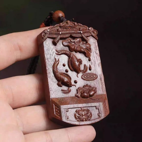 Wood Fish Carving Handheld Ornament Natural Pocket Size Amulet Decorative Figurine for Home Gift or Meditation Use