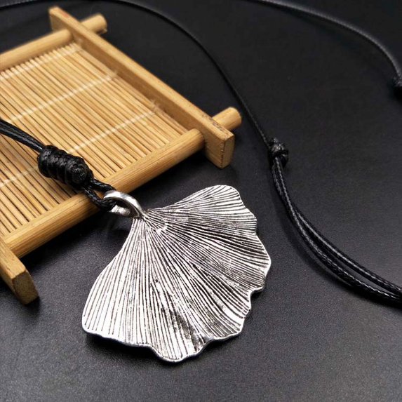 Wooden Alloy Vintage Leather Rope Sweater Chain Cotton Hemp Garment Pendant Long Ladies Necklace-I type Ginkgo biloba leaves