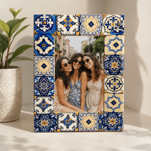 Sakhi & Co. Modern Glossy Enamelled Print Picture Frames
