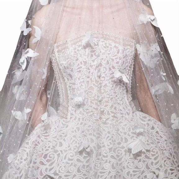 Woodland Style 3D Butterfly Bridal Veil Luxury Heavy-Craftsmanship Pearl-Embellished Soft Tulle Veil with Train & Mermaid Design (1.5x1.5m)