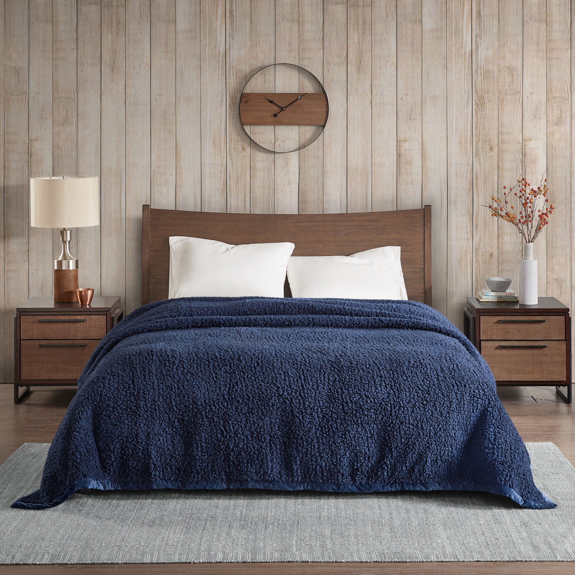 Cozy Twin-Size Sherpa Reversible Blanket in Navy with Velvet Trim