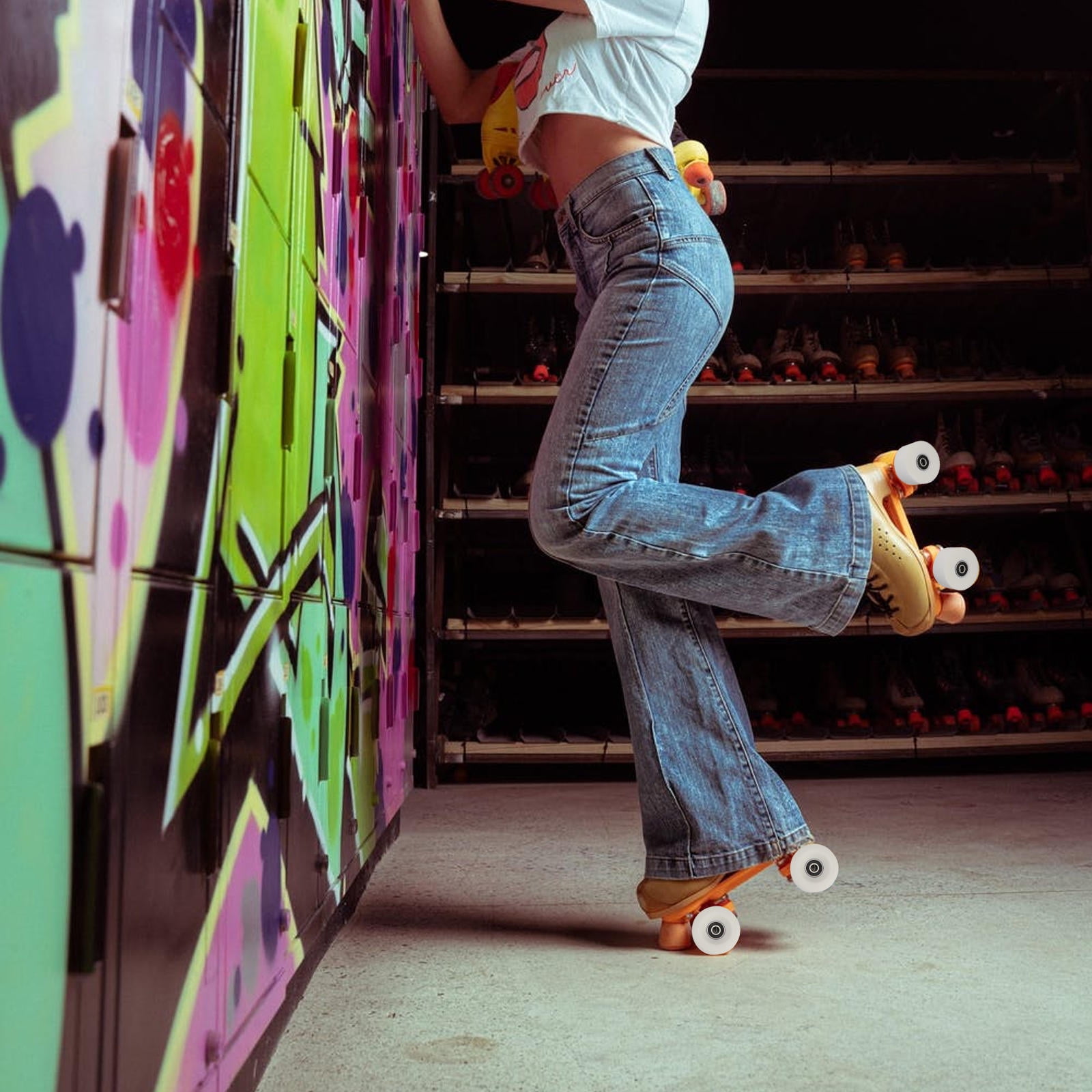 Worgeous Durable PU White Roller Skate Wheels for Outdoor Use with Bearings 4 Pieces
