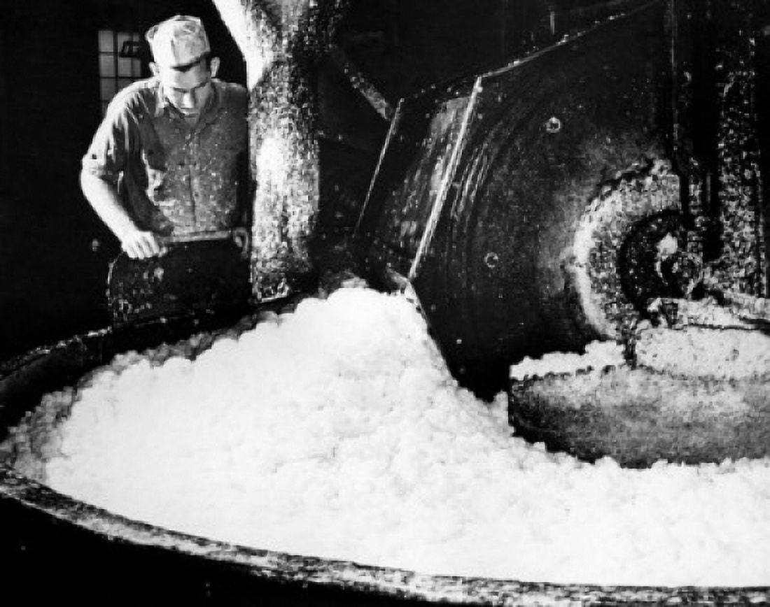 Worker working in paper mill Canvas Art - (18 x 24)