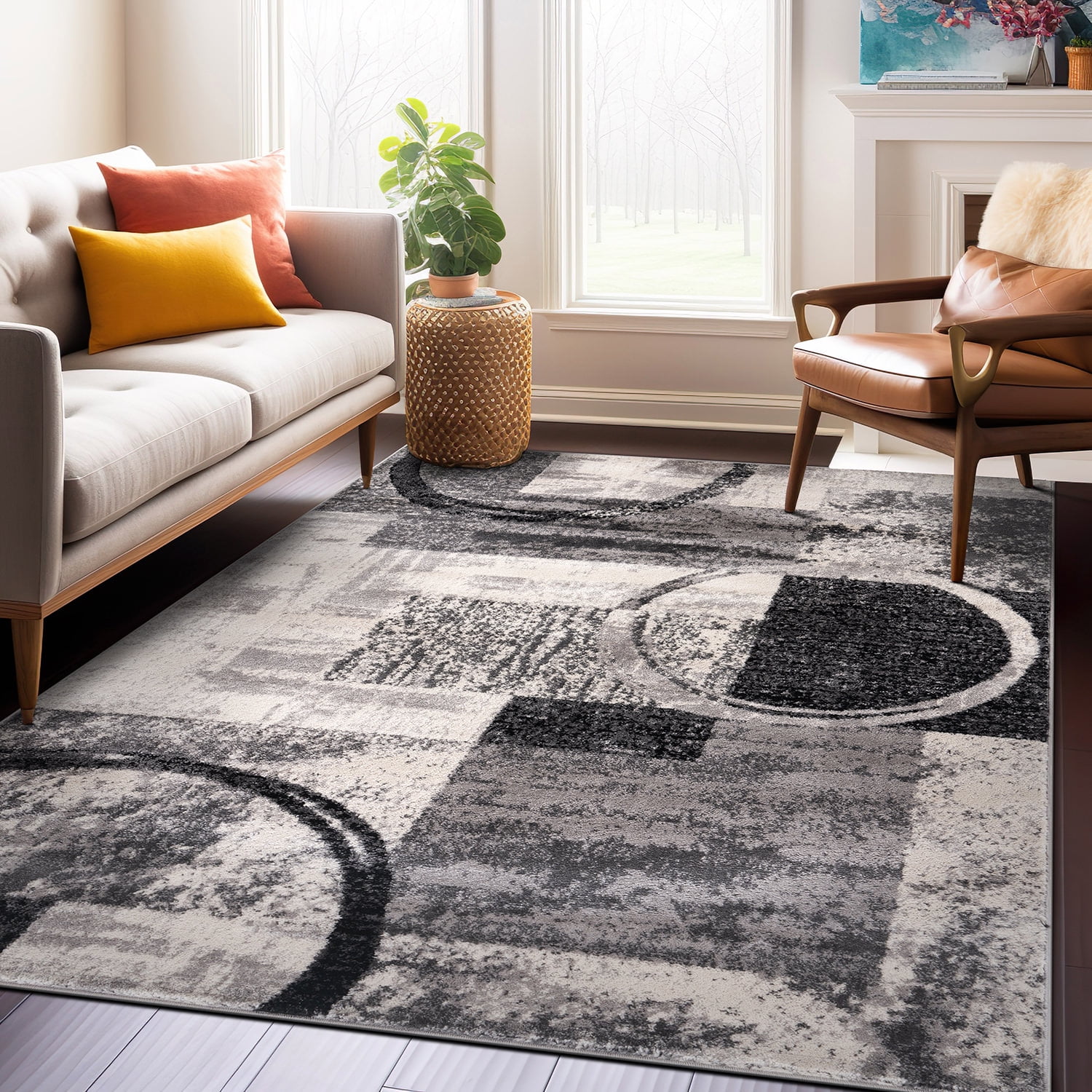 Cream and Gray Abstract Synthetic Area Rug 3'3" x 5'