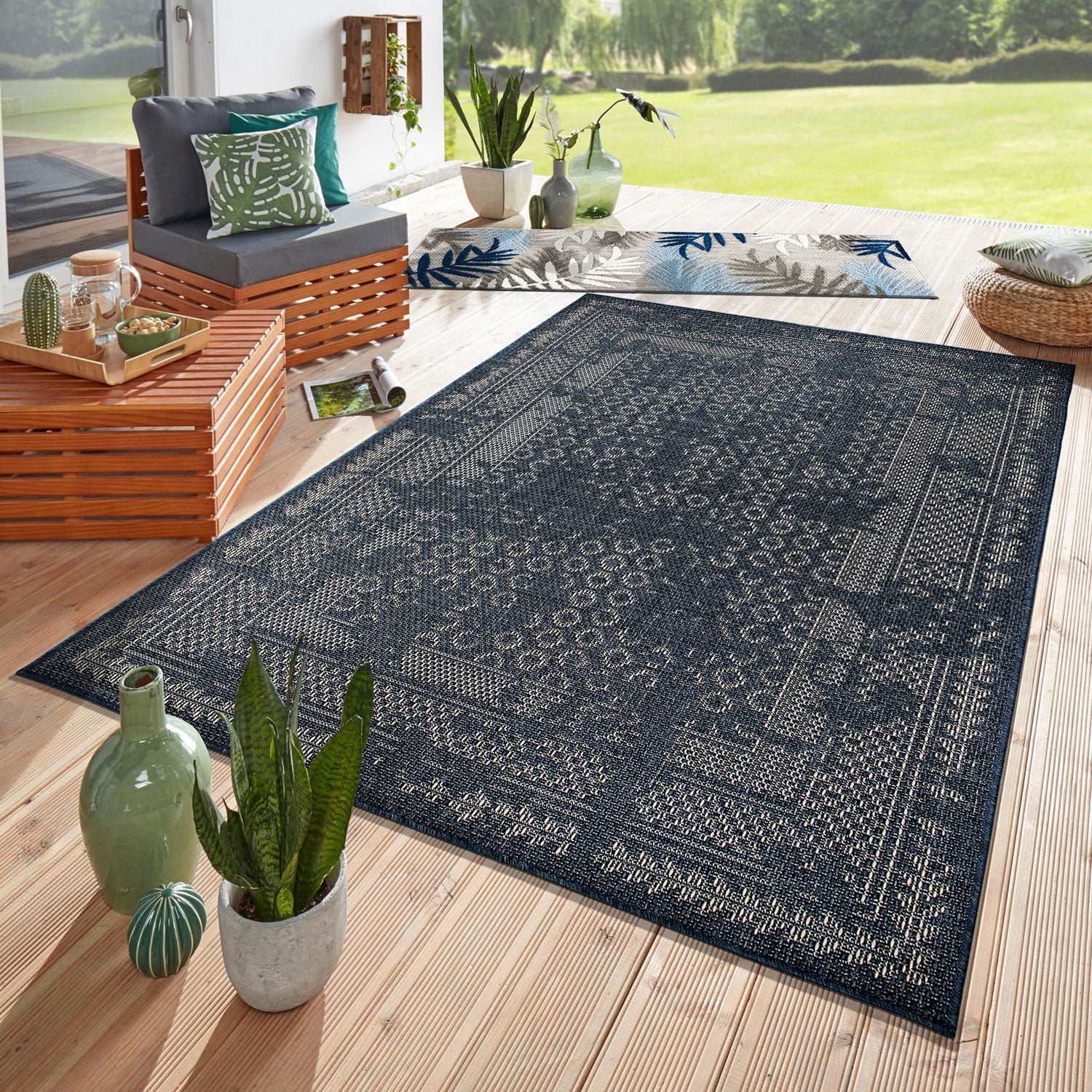 Blue Geometric Synthetic Flat Woven 5' x 7' Area Rug