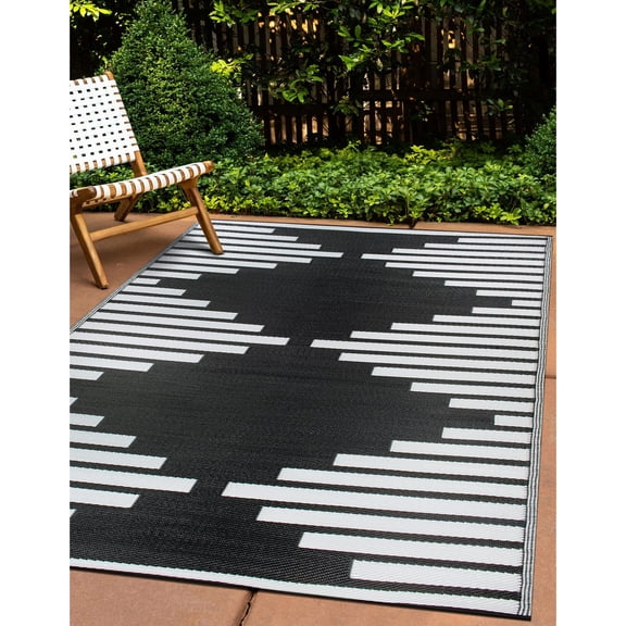 World Rug Gallery Bohemian Stripe Diamond Reversible Recycled Plastic Outdoor Picnic Mat, Camping Rug, RV Rug - BLACK 3'3"x5'