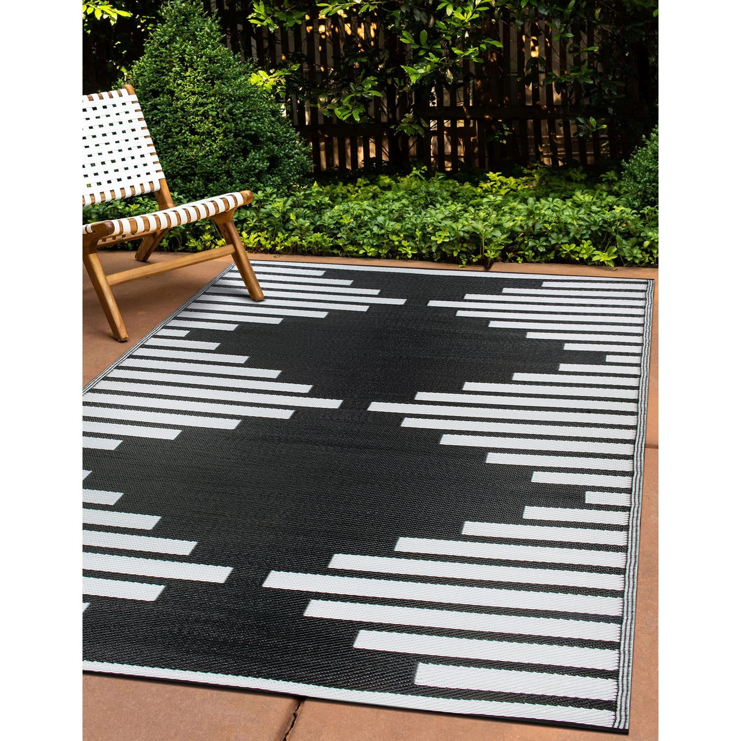 Plastic Ridged Rug World Rug Gallery Bohemian Stripe Diamond Reversible Recycled Plastic ...