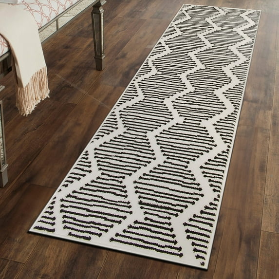 World Rug Gallery Boho Stripe Design Area Rug - CREAM 2'x7'