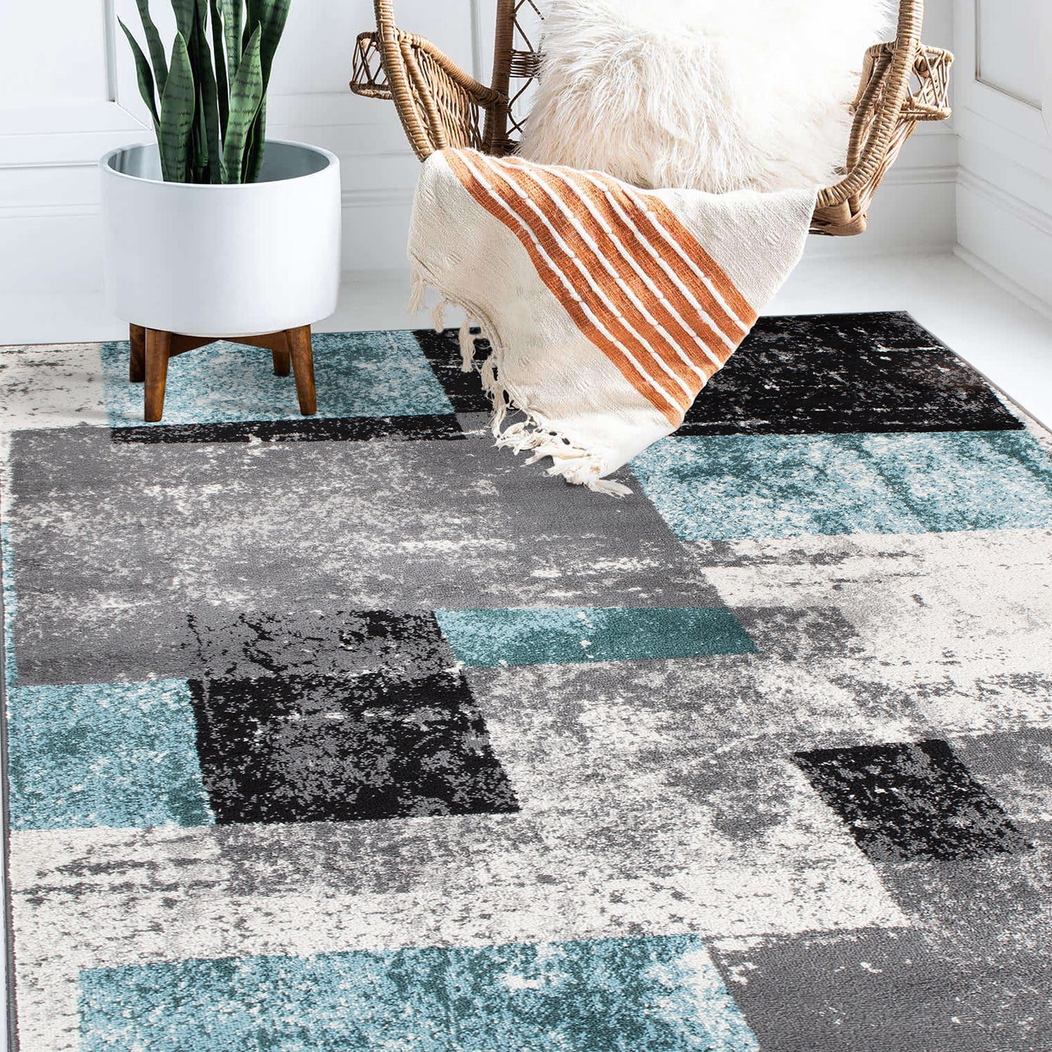 Blue and Gray Synthetic Reversible Geometric 5' x 7' Area Rug
