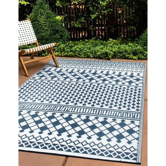 World Rug Gallery Contemporary Bohemian Geometric Reversible Recycled Plastic Outdoor Picnic Mat, Camping Rug, RV Rug - NAVY 5'x7'
