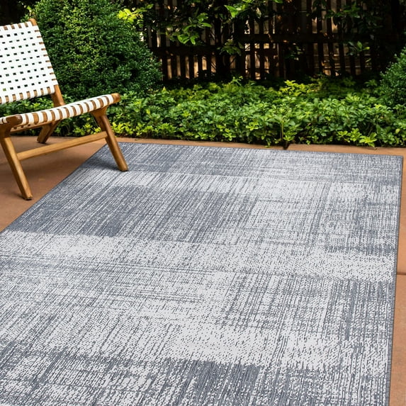 World Rug Gallery Contemporary Distressed Boxes Weather Resistant Reversible Indoor/Outdoor Area Rug - Gray 7'10"x10'