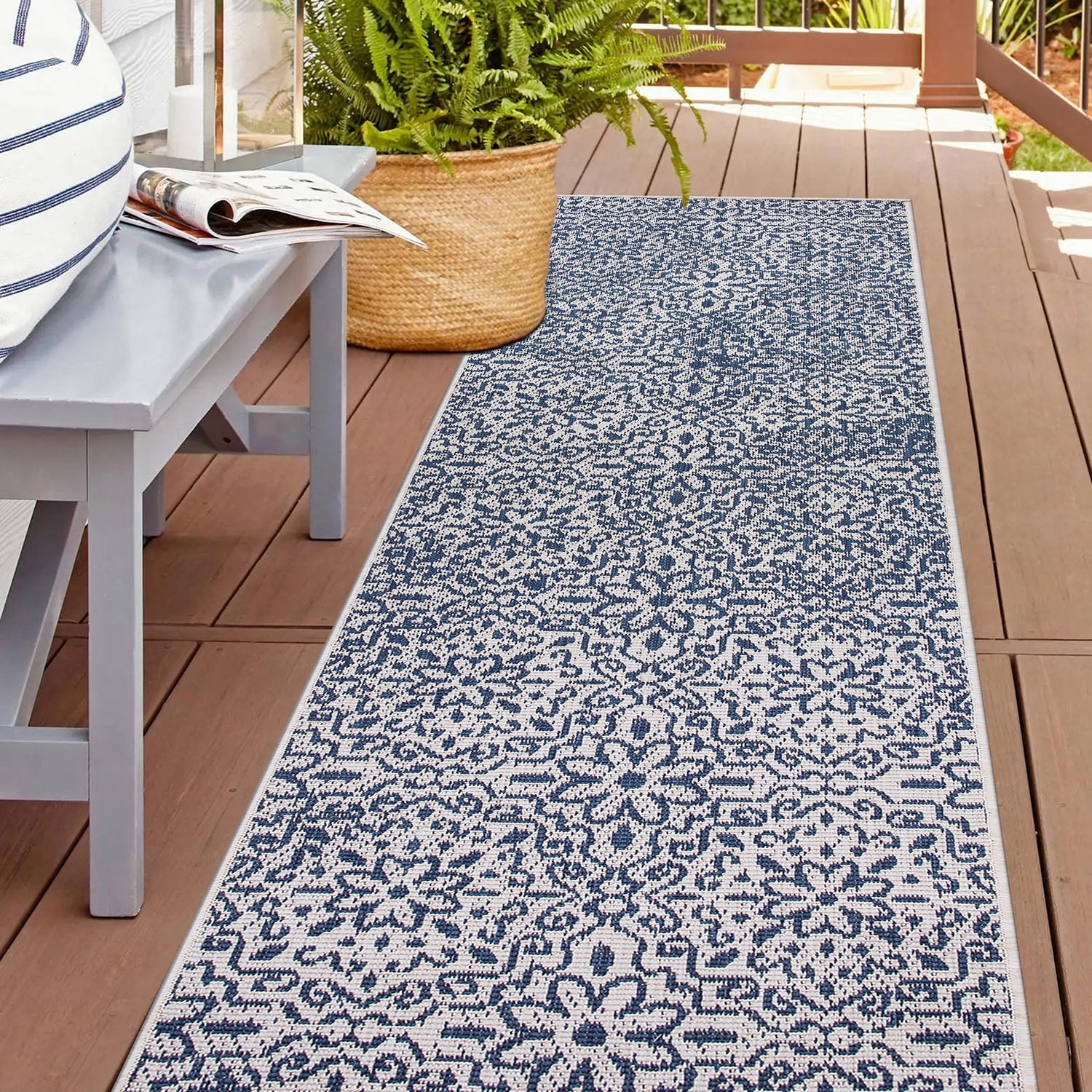 Blue Reversible Synthetic Floral Indoor/Outdoor Runner Rug