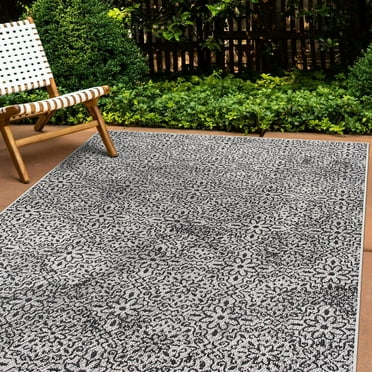 World Rug Gallery Contemporary Flowers Weather Resistant Reversible Indoor/Outdoor Area Rug - Gray 5'x7'