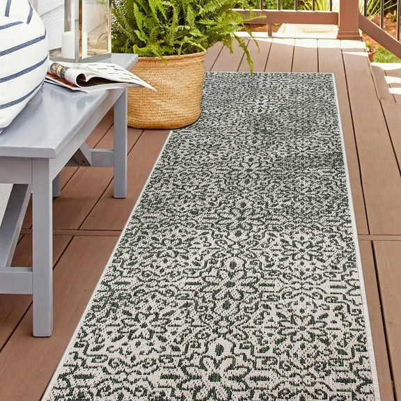 World Rug Gallery Contemporary Flowers Weather Resistant Reversible Indoor/Outdoor Area Rug - Green 2'x7'
