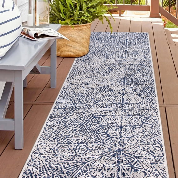 World Rug Gallery Contemporary Geometric Weather Resistant Reversible Indoor/Outdoor Area Rug - Blue 2'x7'