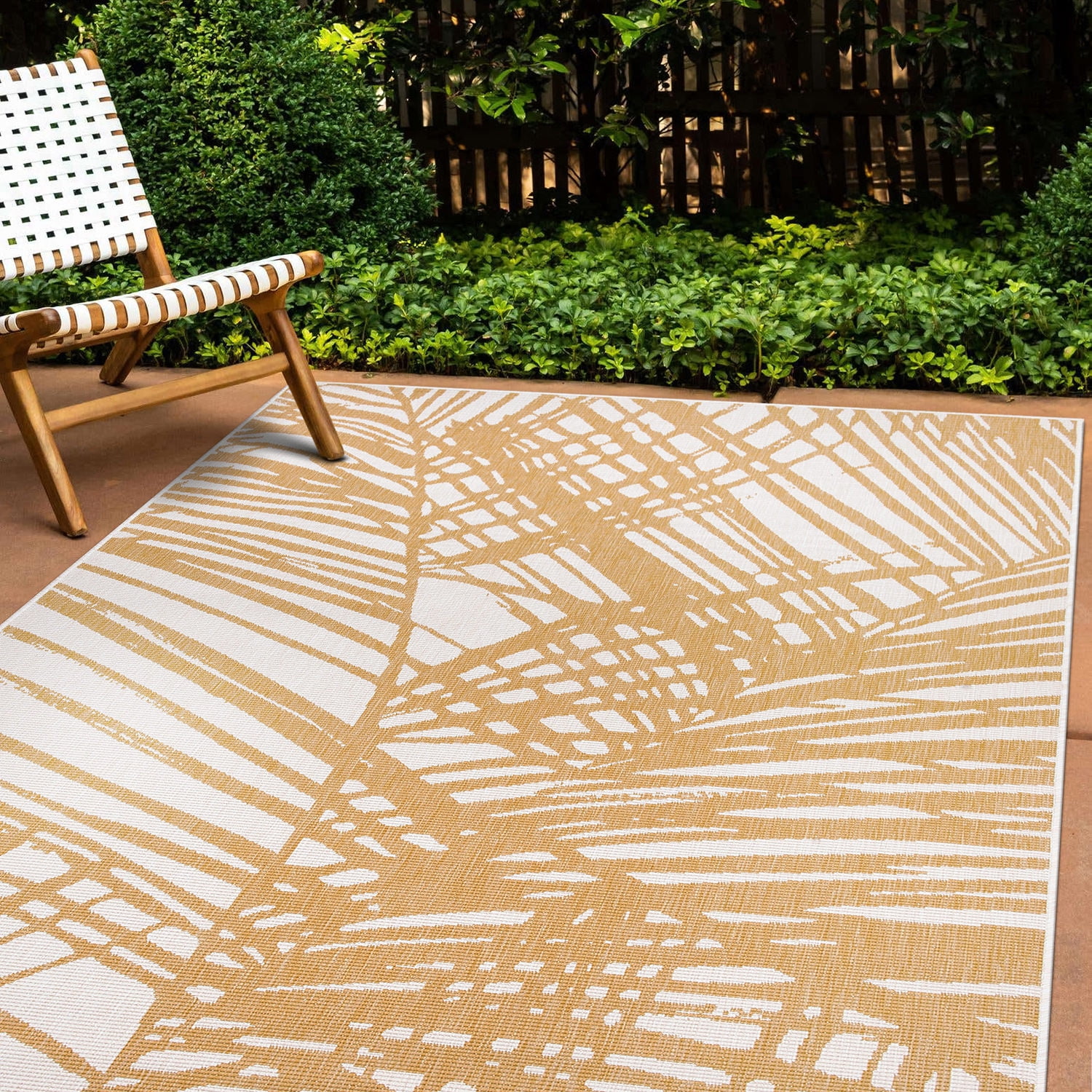 World Rug Gallery Contemporary Nature Inspired Tropical Leaves Reversible Indoor/Outdoor Area Rug - Yellow 5'x7'