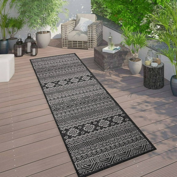World Rug Gallery Distressed Geometric Bohemian Textured Flat Weave Indoor/Outdoor Area Rug - BLACK 2'x7'