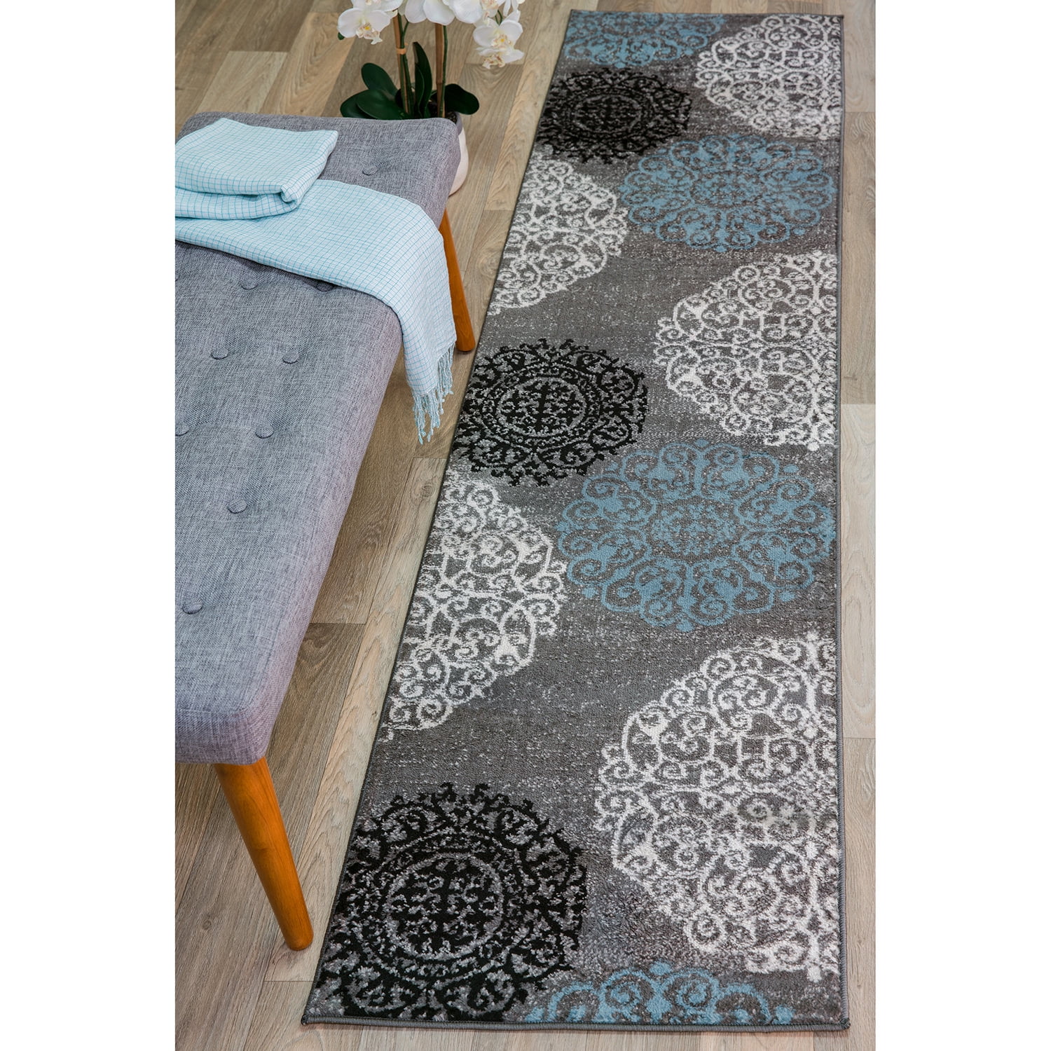 World Rug Gallery Valerio 2'x7' main image 0