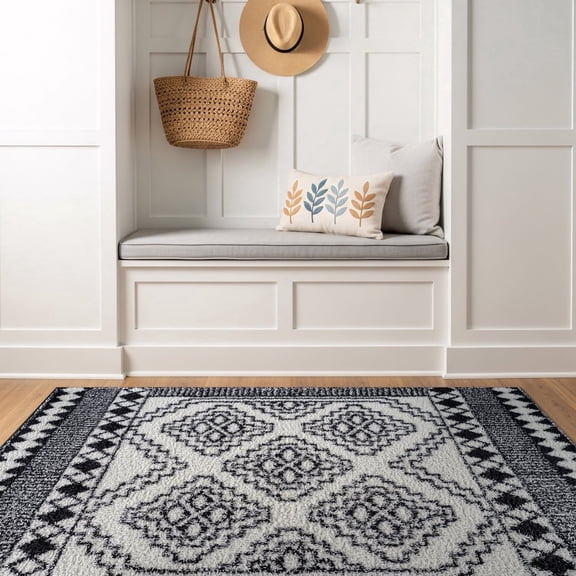 World Rug Gallery Geometric Shag Rug – Ideal for Living Room, Bedroom, or Entryway – White – Medium Pile, Easy to Clean - WHITE 4'x6'