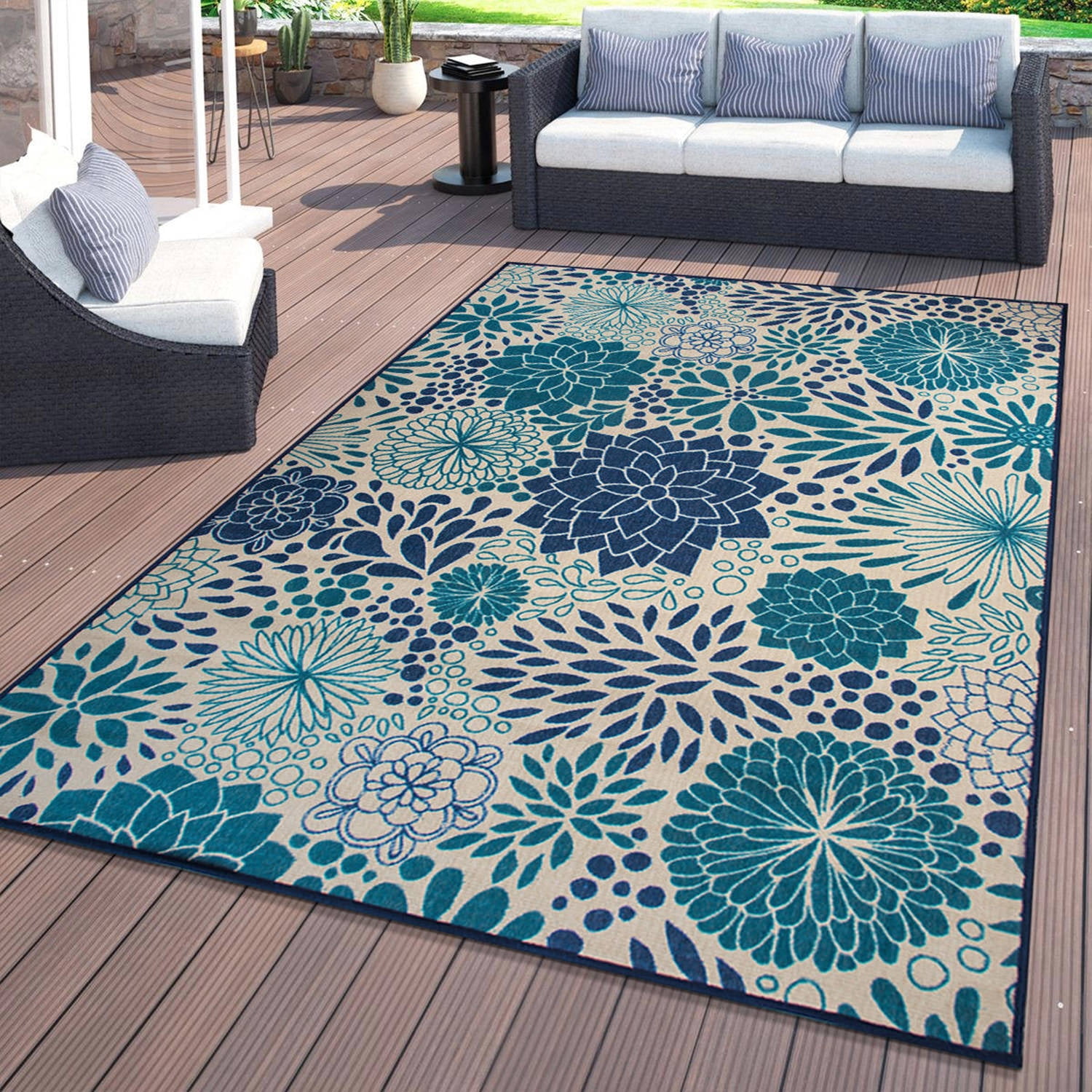 Blue Floral Synthetic Flat Woven 5' x 7' Area Rug