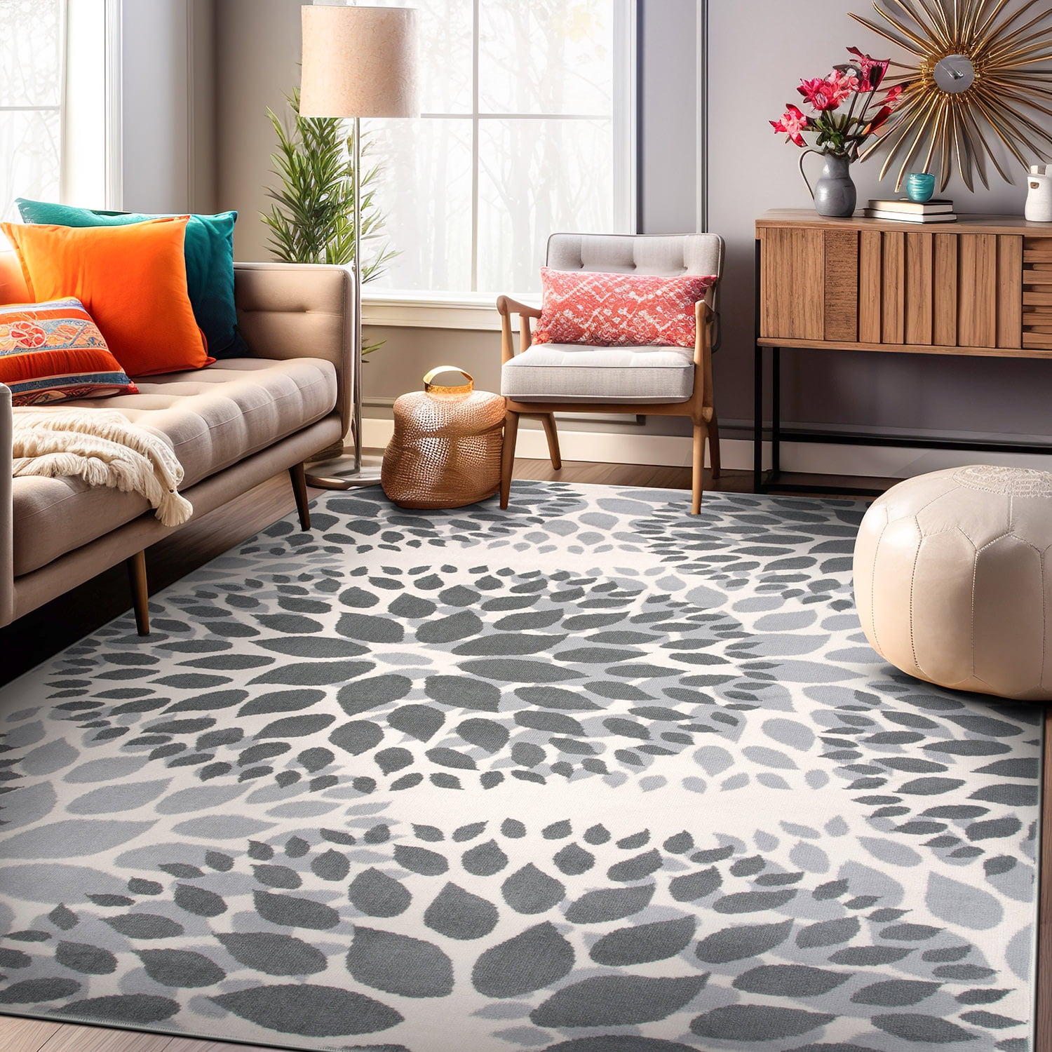 Gray Floral Medallion 5' x 7' Synthetic Area Rug