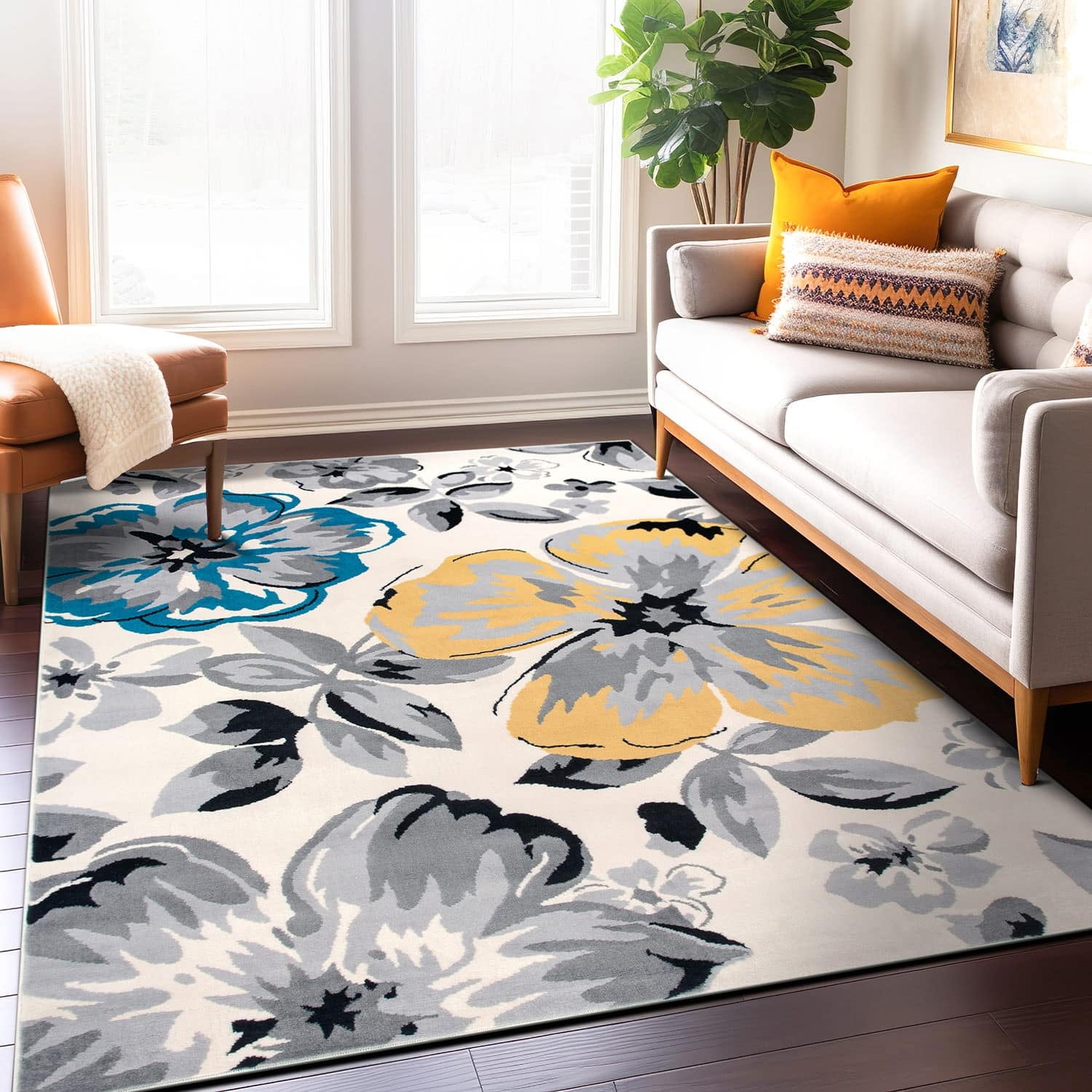 Cream and Gray Floral Synthetic 8' x 10' Area Rug
