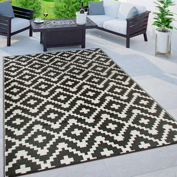 World Rug Gallery Trellis Geometric Reversible Plastic Indoor and Outdoor Picnic Mat, Camping Rug, RV Rug - BLACK 5' X 7'