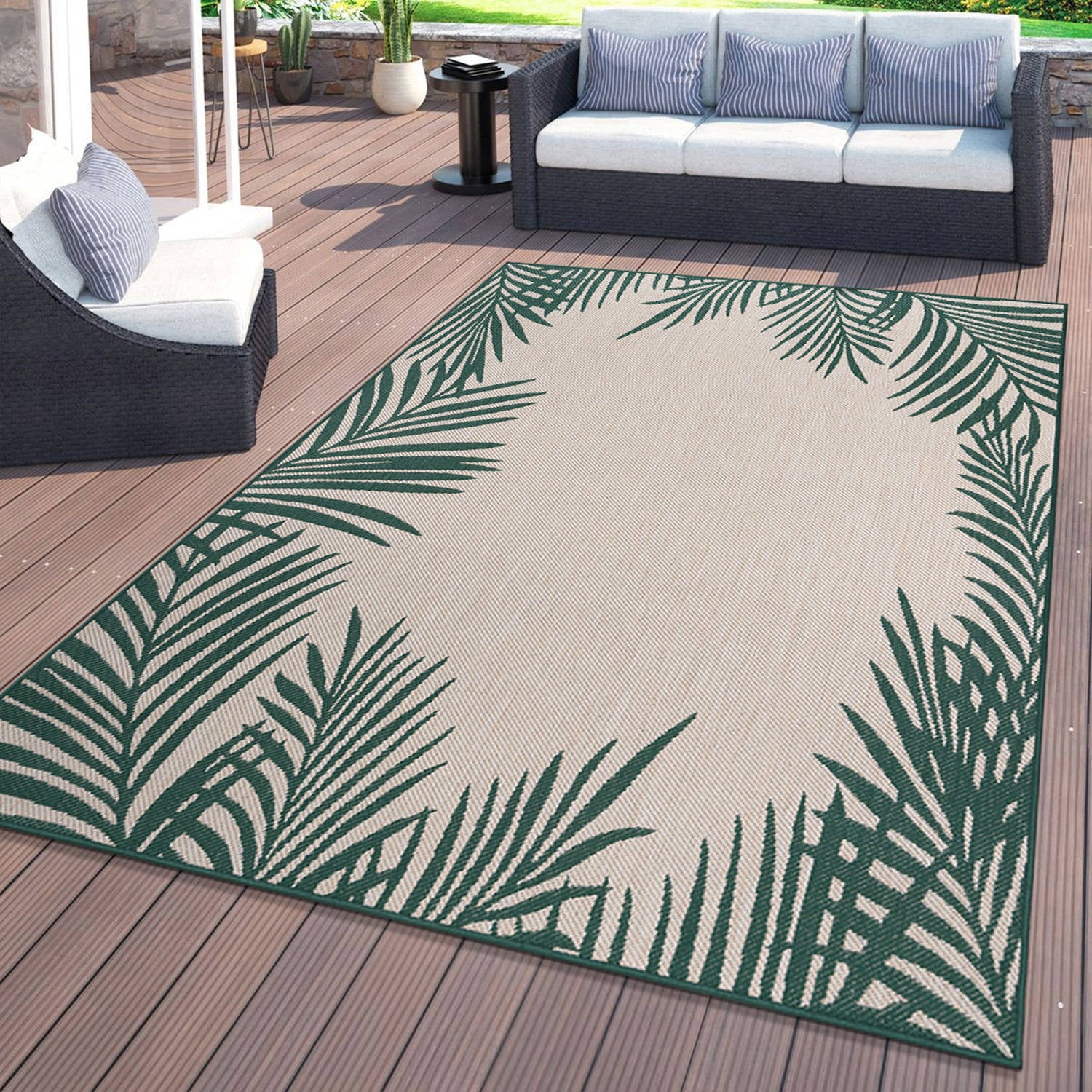 Green and Beige Synthetic Floral 5' x 7' Rectangular Rug
