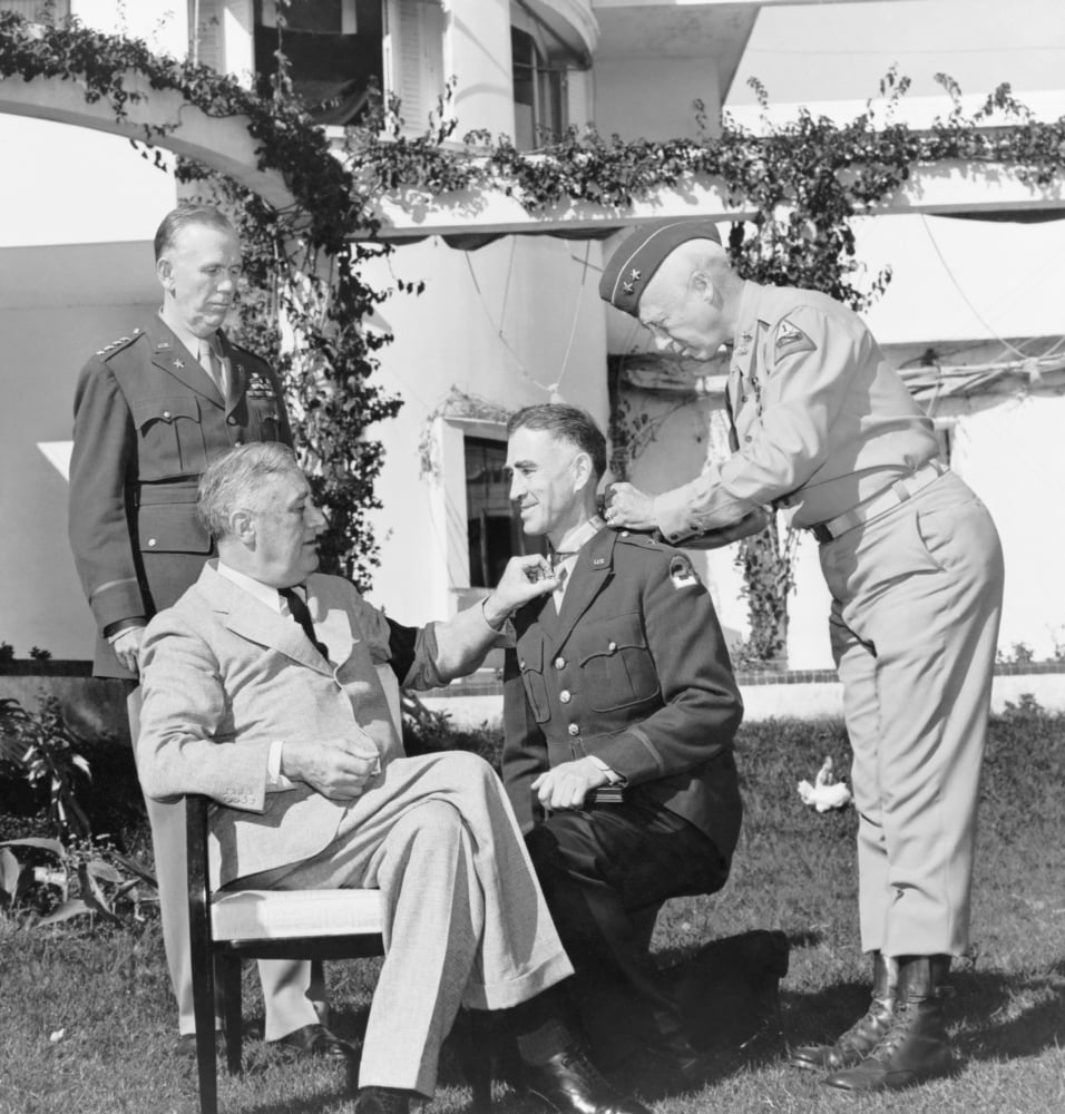 World War II photo of President Franklin Roosevelt presenting the Medal of Honor Canvas Art - John ParrotStocktrek Images (28 x 29)