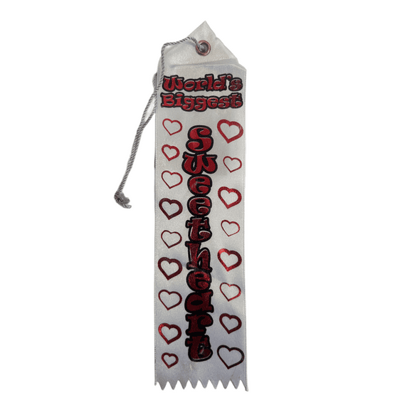 World's Biggest Sweetheart Valentine Award Ribbon, Fun Charming Compliments for Him and Her, Perfect for Valentine's Day Parties, Gift Baskets, Ribbon Measures 8in x 2in with 4in Cord, White, Red