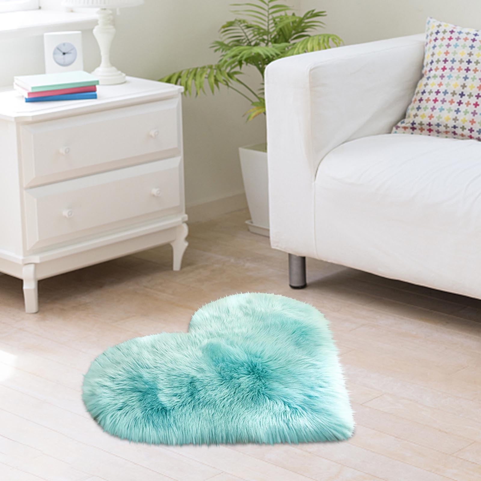 Wovilon Fluffy Heart Shaped Rug Faux Area Rug Bushy Room Carpet for Home Living Room Sofa Floor