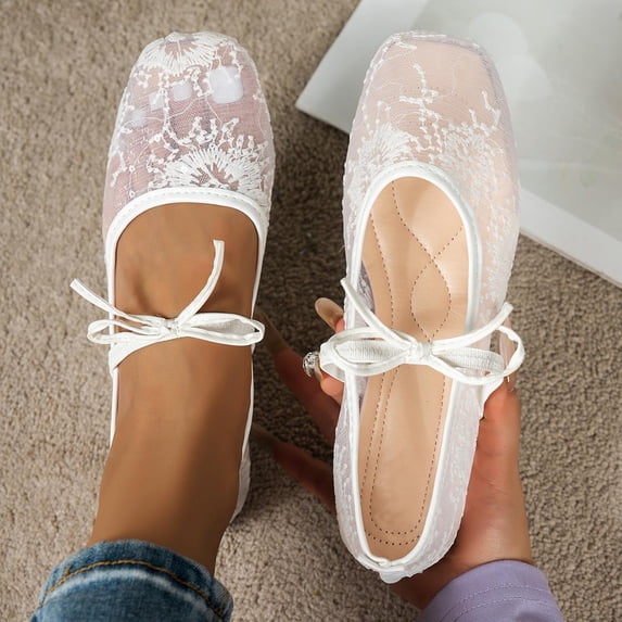 Wowcloth Women's Bohemian Lace Flat Shoes – Cut-Out Design with Square Toe and Lace-Up Closure for Casual Fashion Wear