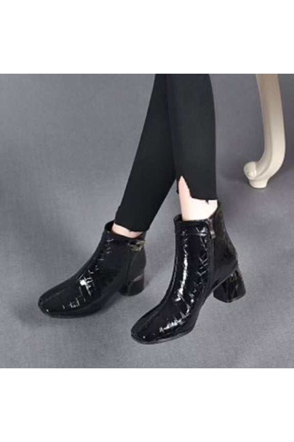 Women's Fashion Casual Martin Boots – Wide Width Patent Leather Short Shaft with Metal Buckle, Shiny Finish for Fall Winter Outfits