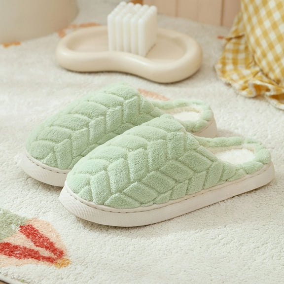 Wowcloth Women's Fashion Casual Winter Slip-On Slippers – Cozy Indoor & Outdoor Use with Soft Plush Comfort for Home and Travel Footwear
