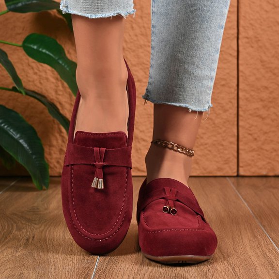 Wowcloth Women's Plus Size Retro Loafers – Comfortable Soft Sole Slip-On with Round Toe, Flat Design and Low-Cut for Fashion Casual Spring and Winter Wear