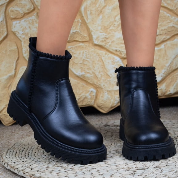 Wowcloth Women's Vintage Frayed Ankle Boots – Comfortable Insulated Platform with Low Heel for Plus Size, Ideal for Autumn Winter Fashion