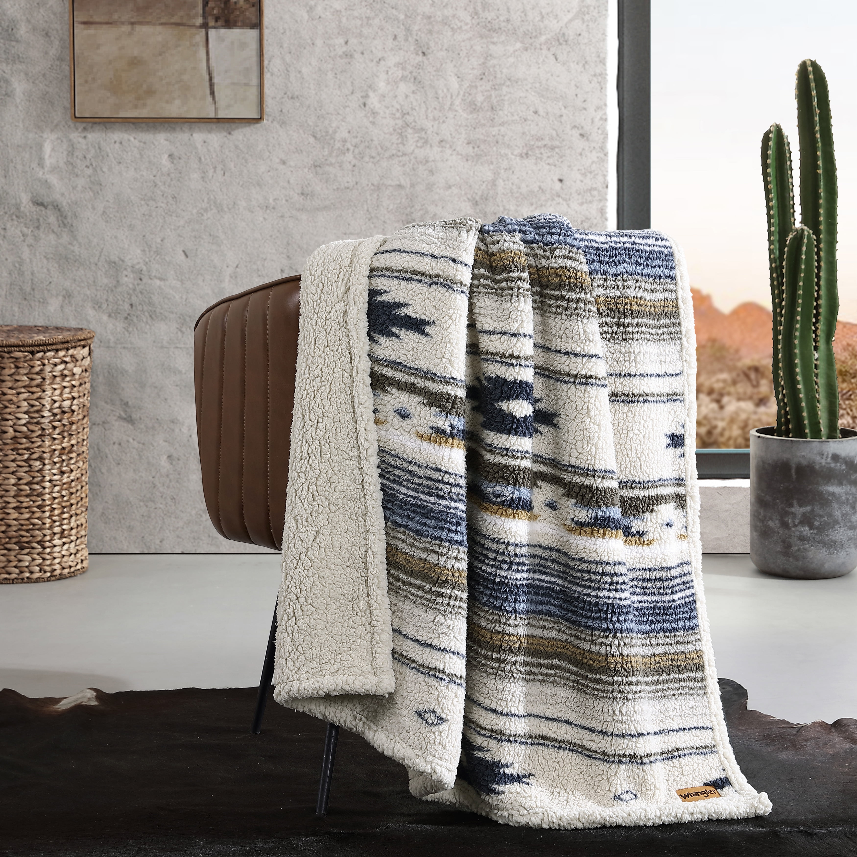 Wrangler Coyote Sands Brown Sherpa 60X50 Throw Blanket