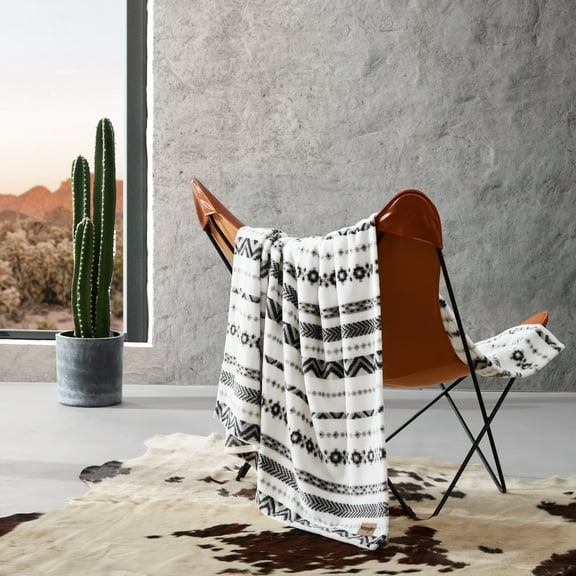 Wrangler Diamond Trail Black Ultra Soft Plush Fleece 70X50 Throw