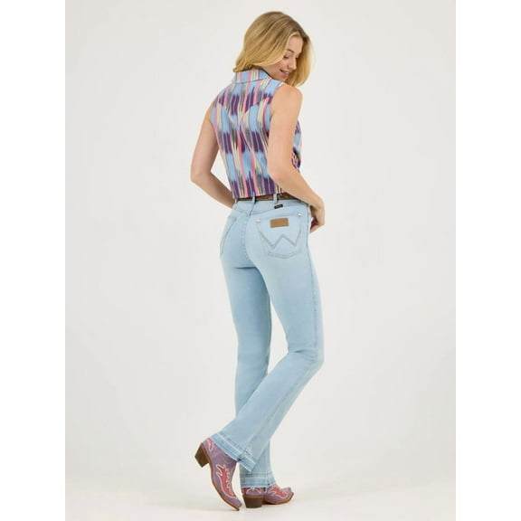 Wrangler Womens Lainey Wilson Bleach Blue Boot Hugger 31x34 Denim