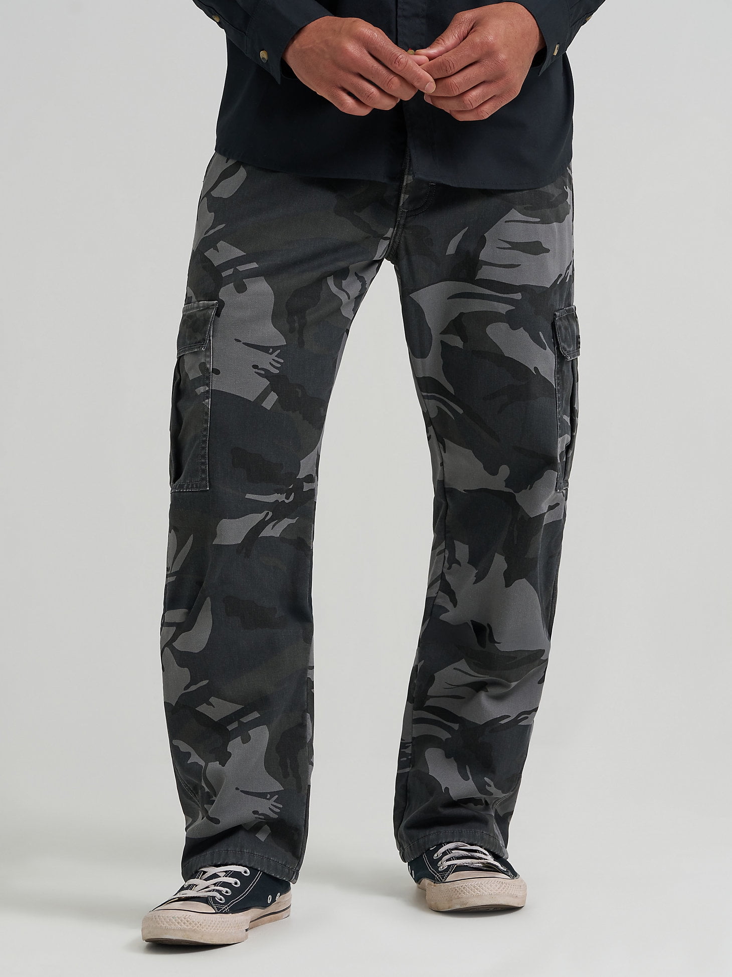Wrangler Men's Fleece Lined Cargo Pant Color-Wildwood Asphalt Camo