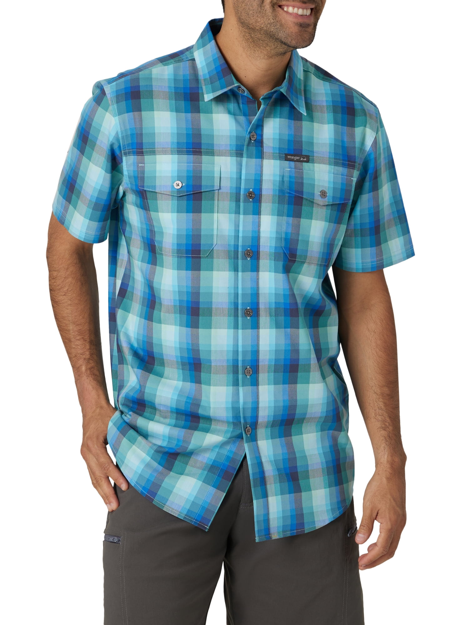 Wrangler Men's Outdoor Short Sleeve Shirt with UPF 40 Protection, Sizes S- 5XL 