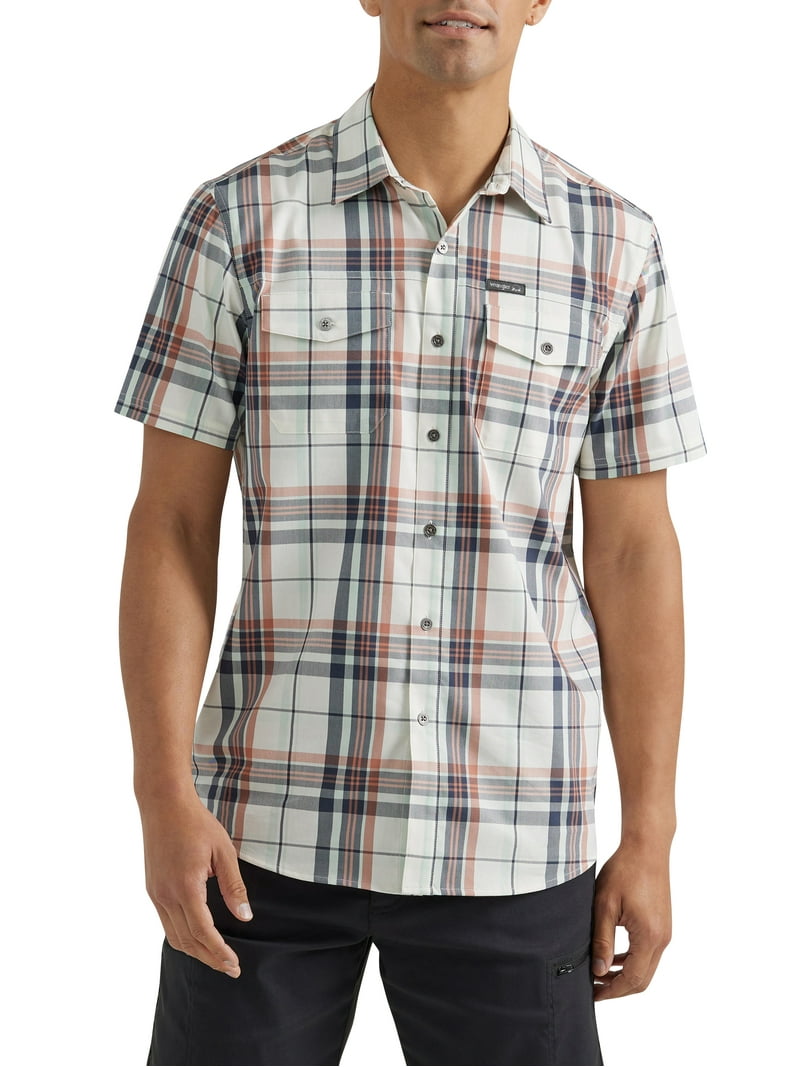 Wrangler® Men's Outdoor Short Sleeve Utility Shirt with Moisture