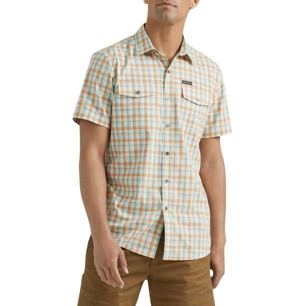Wrangler® Men's Outdoor Short Sleeve Utility Shirt with Moisture