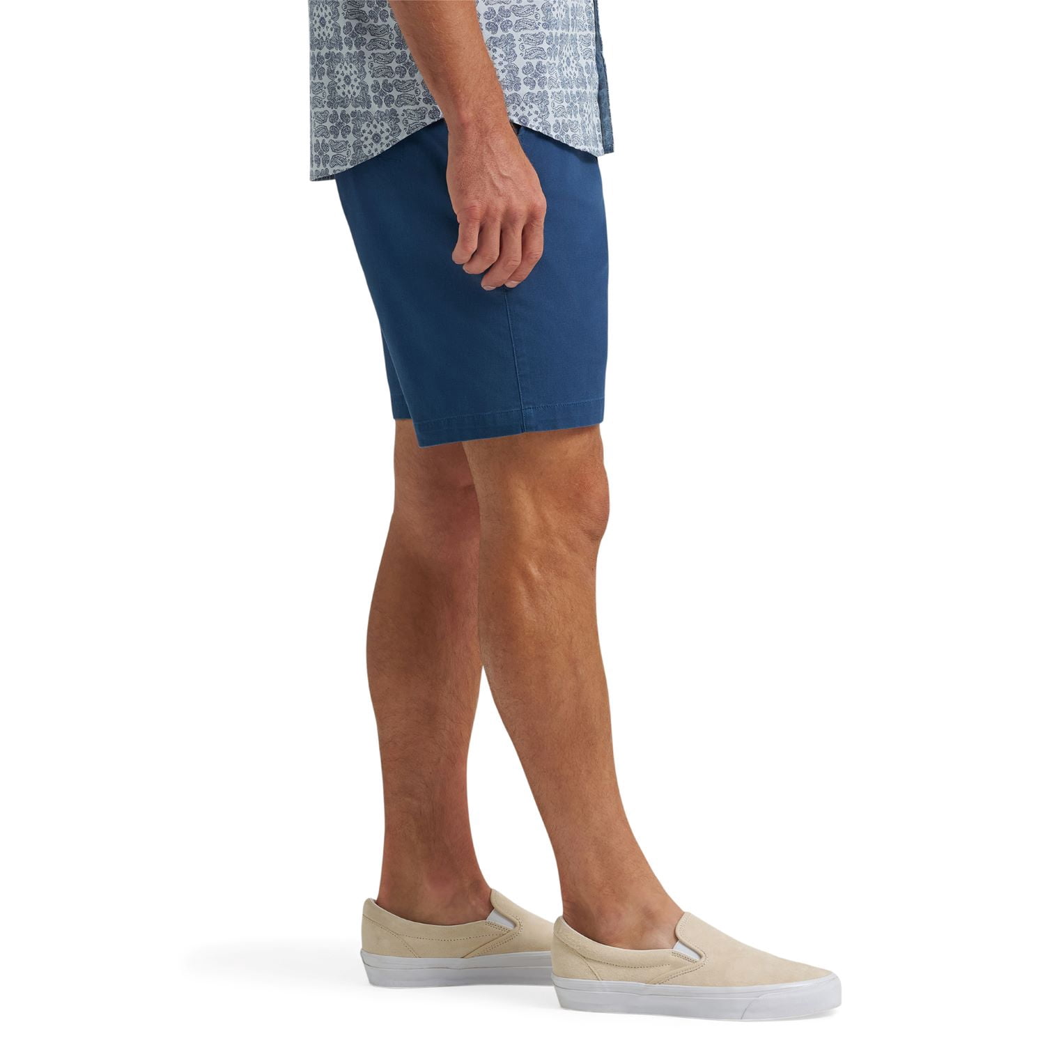 Wrangler Men's Regular 7" Fit Flat Front Short